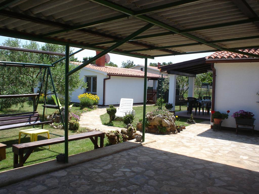 Nella Apartments Šišan الغرفة الصورة